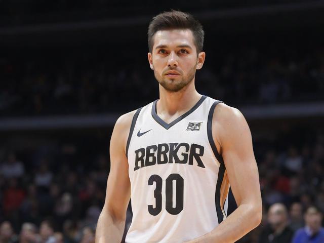 开云体育_ NBA全明星赛的影响力：球员与球迷的互动，nba全明星开场白