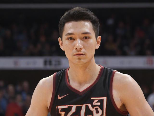 开云体育_ NBA季后赛最佳对抗：历史上最令人激动的系列赛回顾，nba季后赛哪天开打