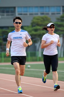 国足对阵不同气候比赛表现追踪，国足队内对抗赛