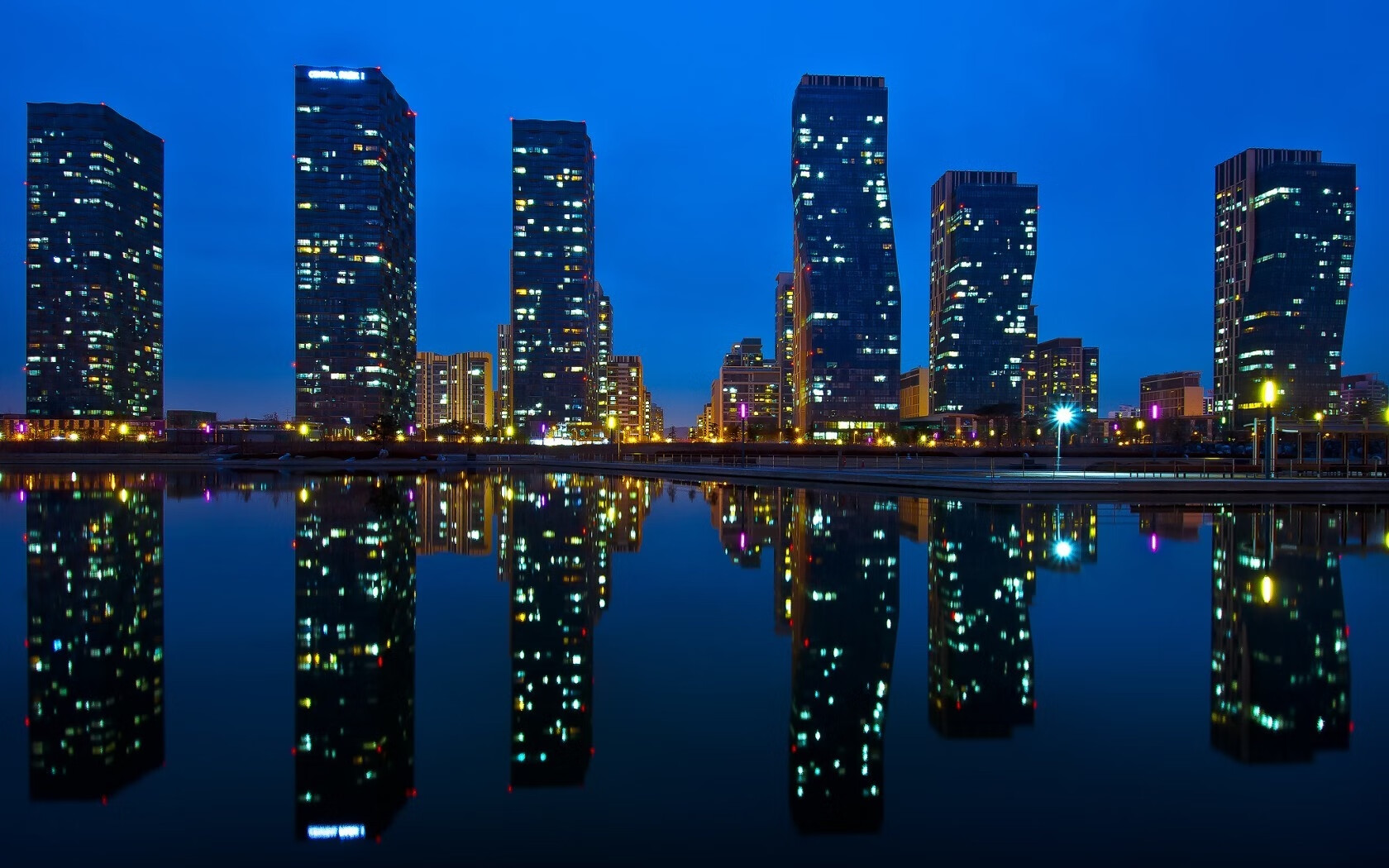 “帕布罗·马特拉：阿根廷美洲狮队的力量与智慧的结合体”